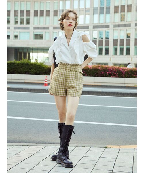 jouetie(ジュエティ)の「オフショルフリルブラウス(シャツ/ブラウス・レディース・ブラック/オフホワイト/イエロー・MEDIUM)」の10枚目の写真