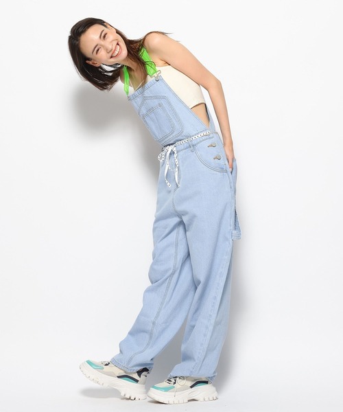 FOREVER 21（フォーエバー トゥエンティーワン）の「デニムオーバーオール（サロペット/オーバーオール・レディース・ブルー/ライトブルー・SMALL/MEDIUM）」の9枚目の写真