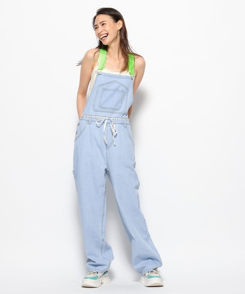 FOREVER 21（フォーエバー トゥエンティーワン）の「デニムオーバーオール（サロペット/オーバーオール・レディース・ブルー/ライトブルー・SMALL/MEDIUM）」の10枚目の写真