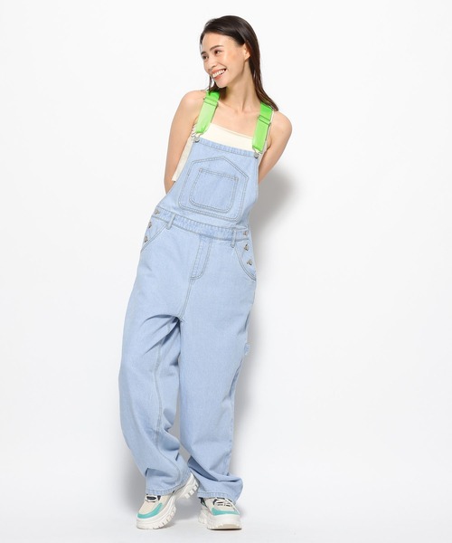 FOREVER 21（フォーエバー トゥエンティーワン）の「デニムオーバーオール（サロペット/オーバーオール・レディース・ブルー/ライトブルー・SMALL/MEDIUM）」の7枚目の写真