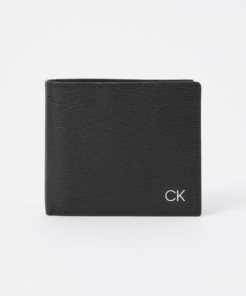 Calvin Klein(カルバン・クライン)の「Calvin Klein BILLFOLD RIVER PRINT WITH COIN POCKET カルバンクライン 型押し 2つ折り財布(財布・メンズ・ブラック・FREE)」の2枚目の写真