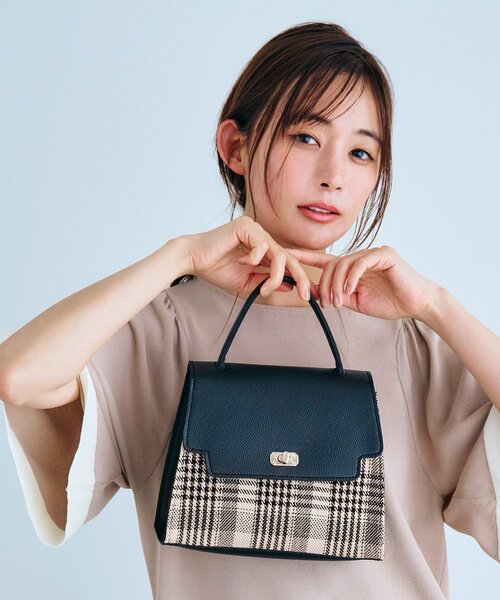 grove（グローブ）の「◆フラップハンドルアソートショルダー（ショルダーバッグ・レディース・レッド系1/チャコールグレー/ライトグレー/ブラック系1/ダークグレー/グレー系その他2・00）」の2枚目の写真