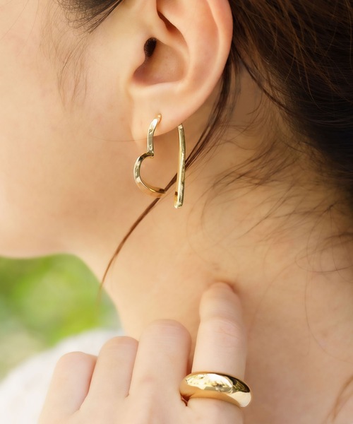 ANOH（アノー）の「ハートフープピアス（ピアス（両耳用）・レディース・ゴールド/シルバー・FREE）」の7枚目の写真