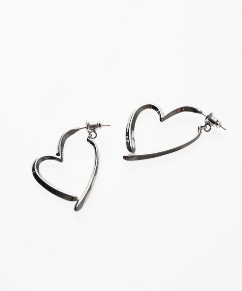 ANOH（アノー）の「ハートフープピアス（ピアス（両耳用）・レディース・ゴールド/シルバー・FREE）」の9枚目の写真