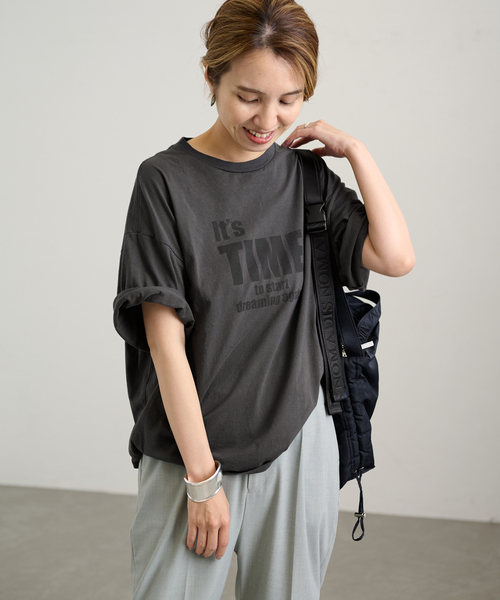 FRAMeWORK（フレームワーク）の「ItsTIME ロゴTシャツ（Tシャツ