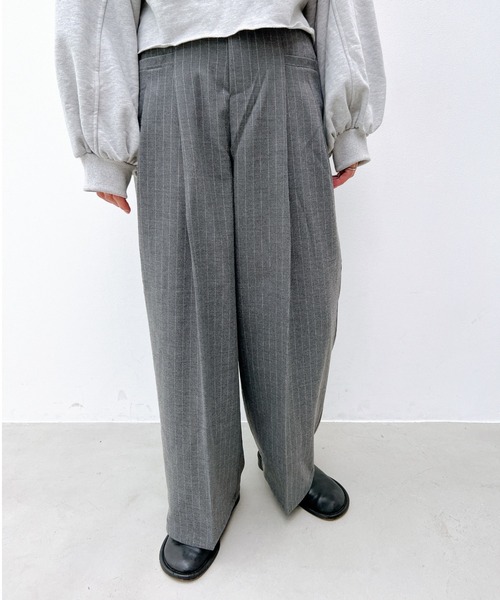 y/m（イム）の「ワイドタックパンツ（スラックス・レディース・グレー/ブラック/ネイビー/グレー系その他2・FREE）」の9枚目の写真