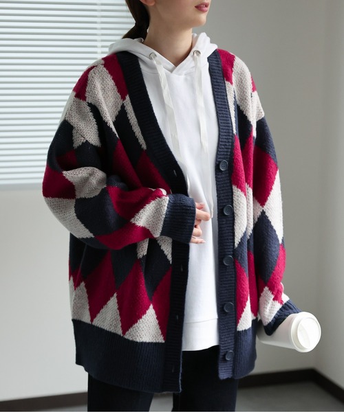 sakishimatokyo(サキシマトーキョー)の「ダイヤ柄ジャカードニットカーディガン/羽織り(カーディガン/ボレロ・レディース・ベージュ/レッド/グレー・FREE)」の11枚目の写真