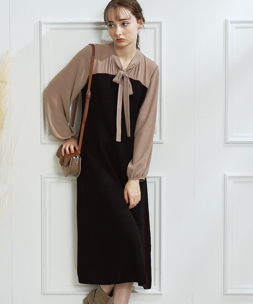 couture brooch（クチュールブローチ）の「◆【オフィスコーデにも】ボウタイドッキングニットワンピース（ワンピース・レディース・ブラック/ブラウン系その他・38/40/42/36）」の2枚目の写真