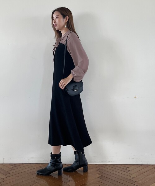 couture brooch（クチュールブローチ）の「◆【オフィスコーデにも】ボウタイドッキングニットワンピース（ワンピース・レディース・ブラック/ブラウン系その他・38/40/42/36）」の4枚目の写真