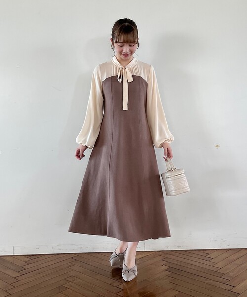 couture brooch（クチュールブローチ）の「◆【オフィスコーデにも】ボウタイドッキングニットワンピース（ワンピース・レディース・ブラック/ブラウン系その他・38/40/42/36）」の12枚目の写真