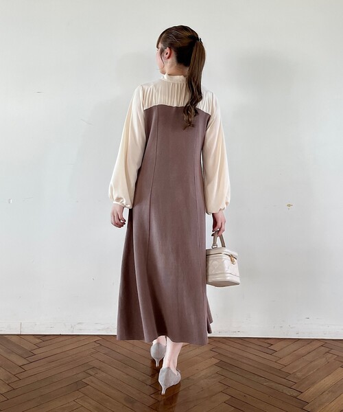 couture brooch（クチュールブローチ）の「◆【オフィスコーデにも】ボウタイドッキングニットワンピース（ワンピース・レディース・ブラック/ブラウン系その他・38/40/42/36）」の14枚目の写真