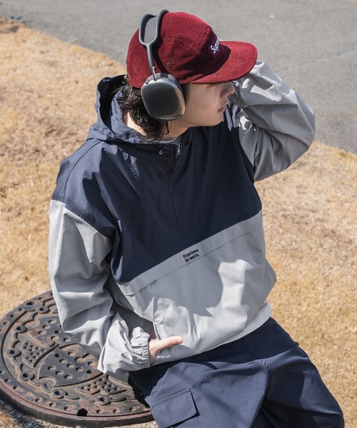 kutir（クティール）の「スタンドネックアノラックパーカー