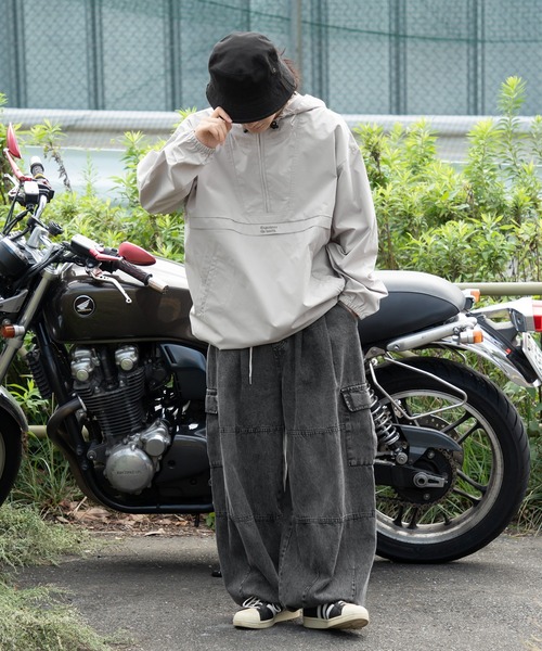 kutir(クティール)の「スタンドネックアノラックパーカー(セットアップ着用可能)(ブルゾン・メンズ・チャコールグレー/ブラック/ライトグレー/ブラック系/ネイビー・MEDIUM/LARGE)」の13枚目の写真