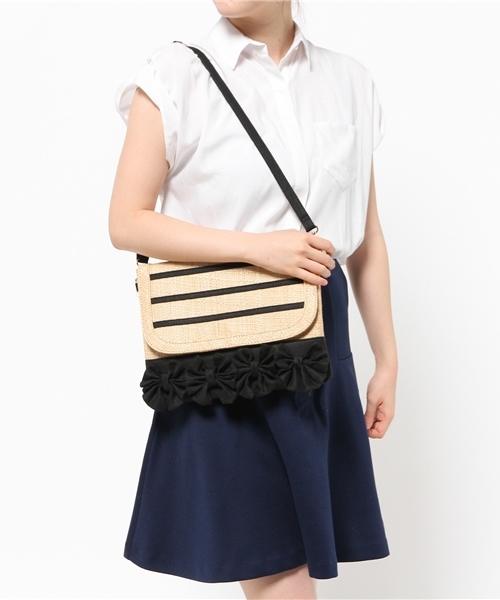 Chico（チコ）の「雑材リボンクラッチ（クラッチバッグ・レディース・ブラック/アイボリー/ネイビー・FREE）」の10枚目の写真