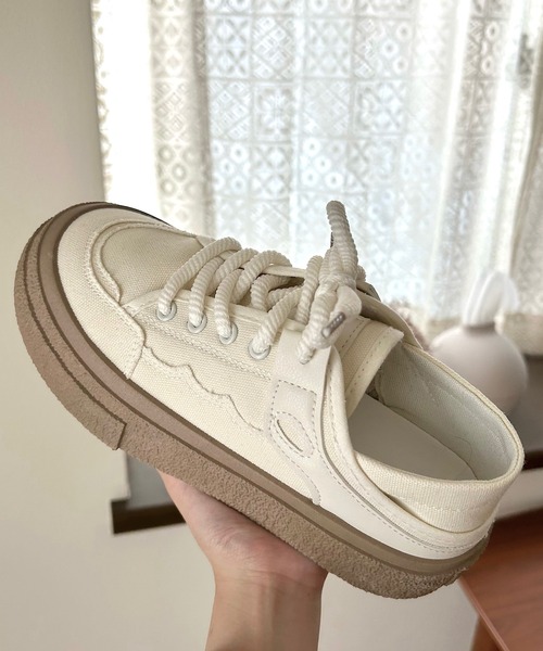 Cham.（チャム）の「カジュアルキャンバススニーカー（スニーカー・レディース・オフホワイト/ブラック/ベージュ・22.5/23/23.5/24/24.5/25）」の22枚目の写真