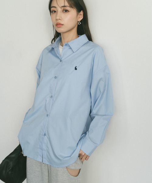 VANNIE U（ヴァニーユー）の「ヴァニー刺繍シャツ（シャツ/ブラウス・レディース・イエロー/ブルー/ピンク/ホワイト/ライトブルー・FREE）」の2枚目の写真