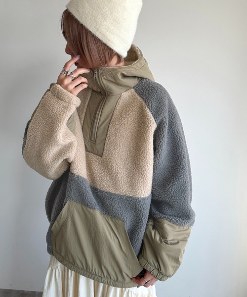 apres jour mignon(アプレジュールミニョン)の「ボアナイロンアノラック【ZOZOTOWN限定アイテム】(パーカー・レディース・ベージュ/ブラック系その他・フリー/X-LARGE)」の4枚目の写真