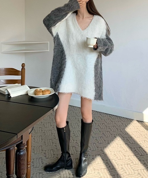 SEN TOKYO(セントーキョー)の「春先に一枚でも使える。Vネックバイカラーニットワンピース(ニット/セーター・レディース・ブラック/グレー・FREE)」の3枚目の写真