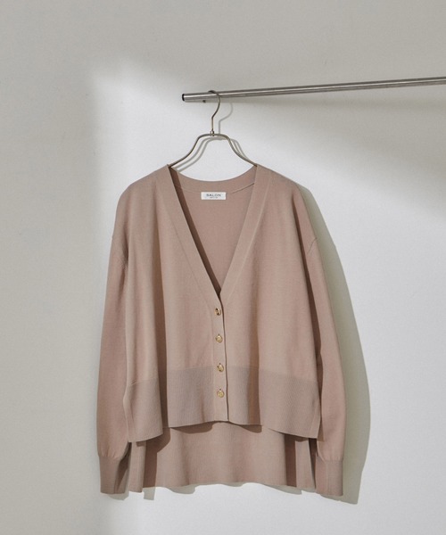 SALON adam et rope'(サロン アダム エ ロペ)の「UVケアメタルボタンカーディガン【洗える】(カーディガン/ボレロ・レディース・ホワイト/ブラック/ベージュ系その他・FREE)」の18枚目の写真