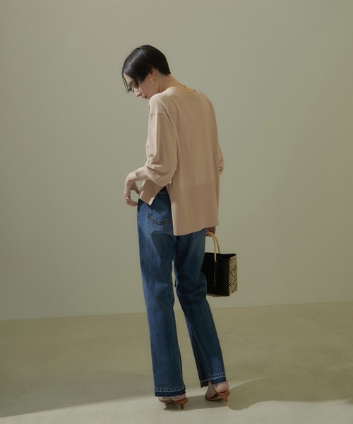 SALON adam et rope'(サロン アダム エ ロペ)の「UVケアメタルボタンカーディガン【洗える】(カーディガン/ボレロ・レディース・ホワイト/ブラック/ベージュ系その他・FREE)」の15枚目の写真