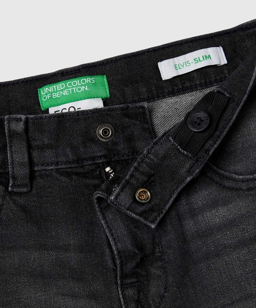 BENETTON (UNITED COLORS OF BENETTON)(ベネトンユナイテッドカラーズオブベネトン)の「キッズストレッチストーンウォッシュデニムパンツB(デニムパンツ・キッズ・ブラック/ライトインディゴブルー・SMALL/MEDIUM/LARGE/X-LARGE)」の4枚目の写真
