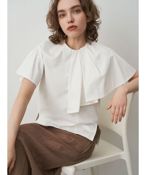 ELENDEEK（エレンディーク）の「フレアスリーブドッキングカットソー（Tシャツ/カットソー・レディース・ブラック/ネイビー/オフホワイト・FREE）」の7枚目の写真