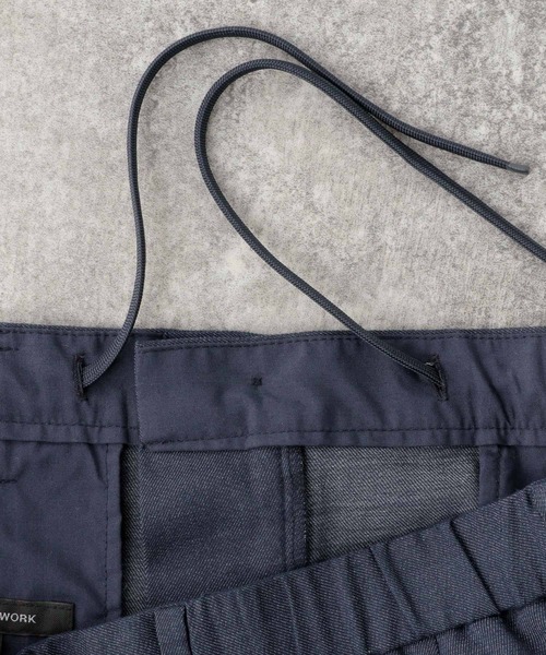 GLOBAL WORK（グローバルワーク）の「アーバンデニムスラックスAIR/986682（デニムパンツ・メンズ・ダークブルー/ネイビー・LARGE/MEDIUM/SMALL/XX-LARGE/X-LARGE/X-SMALL）」の17枚目の写真