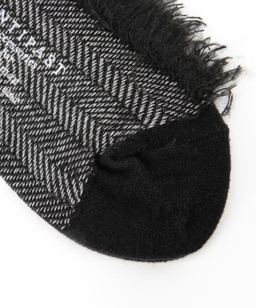 ANTIPAST（アンティパスト）の「ANTIPAST / フリンジ ヘリンボーンソックス（ソックス/靴下・レディース・ライトグレー/ブラック・ONE SIZE）」の3枚目の写真