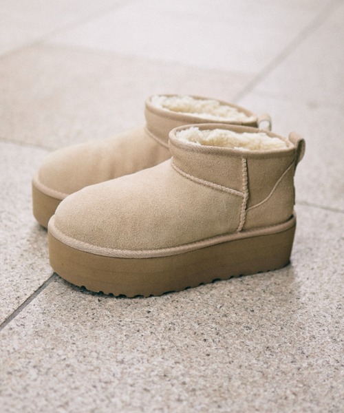 UGG（アグ）の「W CLASSIC ULTRA MINI PLATFORM　1135092（ブーツ・レディース・ベージュ・6/8/5/7/9）」の20枚目の写真
