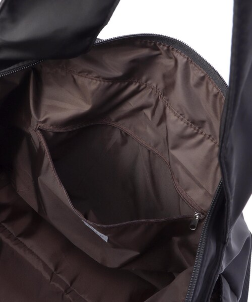 one'sterrace(ワンズテラス)の「JOUET ジョエット 微光沢 10ポケットビッグボストン(ボストンバッグ・レディース・ブラック系8/カーキ系5・99)」の10枚目の写真