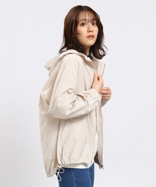 GLOBAL WORK Smile Seed Store（グローバルワーク スマイルシードストア）の「撥水UVライトフードブルゾン/100830（ブルゾン・レディース・ベージュ/ブラック/カーキ/アイボリー・SMALL/X-LARGE/MEDIUM/LARGE）」の9枚目の写真