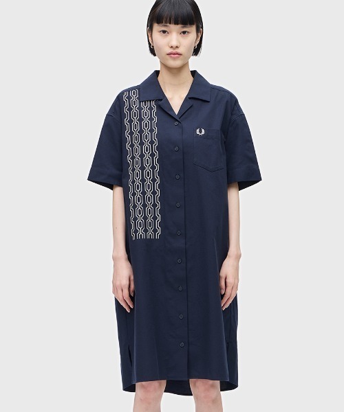 FRED PERRY フレッドペリー ストライプシャツドレス　ワンピース　紺 セール】Striped V-Neck Jersey Dress／ストライプVネック