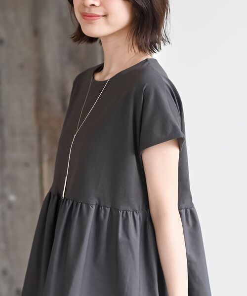 rps（アールピーエス）の「異素材切替ペプラムＴシャツ（Tシャツ/カットソー・レディース・オフホワイト/ブラック/ネイビー/チャコールグレー・フリー）」の10枚目の写真