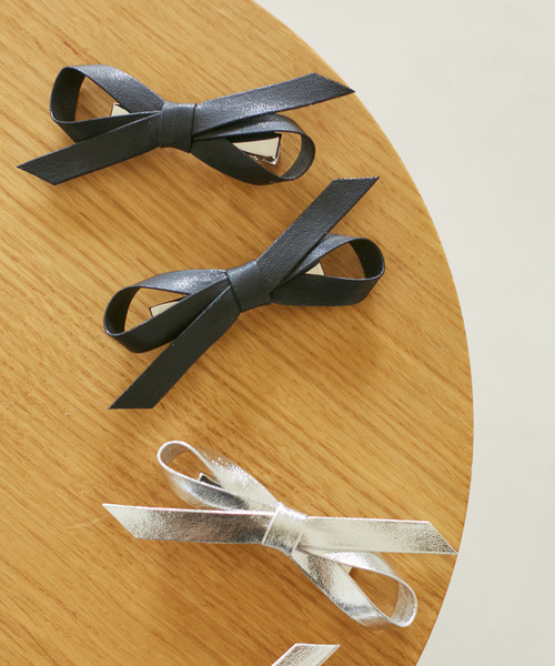 VIS（ビス）の「【2個SET】メタリックリボンへアピン（ヘアピン・レディース・ブラック/シルバー・FREE）」の2枚目の写真