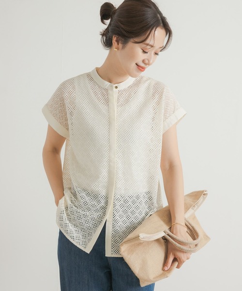 URBAN RESEARCH DOORS（アーバンリサーチドアーズ）の「幾何学レースブラウス（シャツ/ブラウス・レディース・アイボリー/ブラウン・MEDIUM）」の4枚目の写真