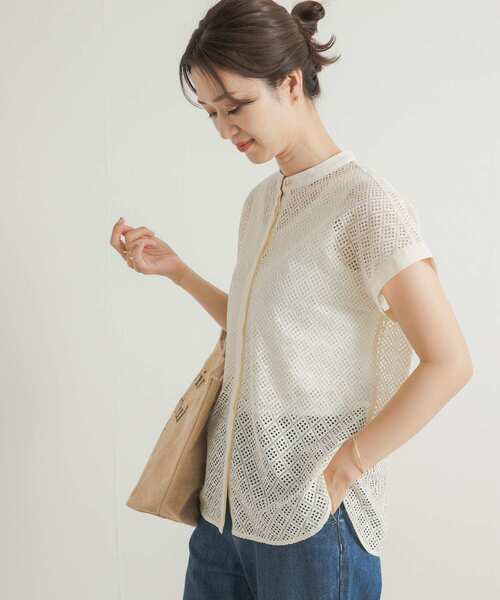 URBAN RESEARCH DOORS（アーバンリサーチドアーズ）の「幾何学レースブラウス（シャツ/ブラウス・レディース・アイボリー/ブラウン・MEDIUM）」の5枚目の写真