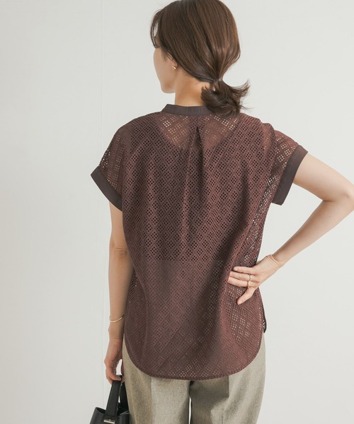 URBAN RESEARCH DOORS（アーバンリサーチドアーズ）の「幾何学レースブラウス（シャツ/ブラウス・レディース・アイボリー/ブラウン・MEDIUM）」の15枚目の写真