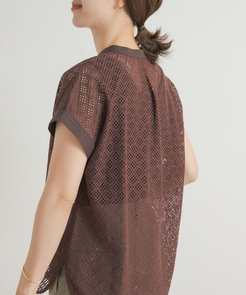 URBAN RESEARCH DOORS（アーバンリサーチドアーズ）の「幾何学レースブラウス（シャツ/ブラウス・レディース・アイボリー/ブラウン・MEDIUM）」の18枚目の写真