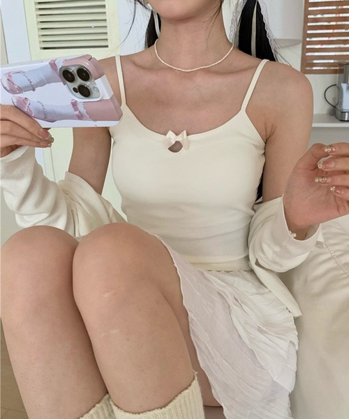 lilful(リルフル)の「【カップ付き】ミニリボン シンプルキャミソール(キャミソール・レディース・ホワイト/ブラック/アイボリー/グレー・F)」の9枚目の写真