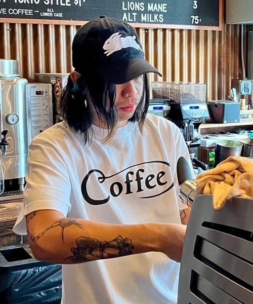 DEVILOCK（デビロック）の「DEVILOCK x ヨシダナギ 1 PERSON T