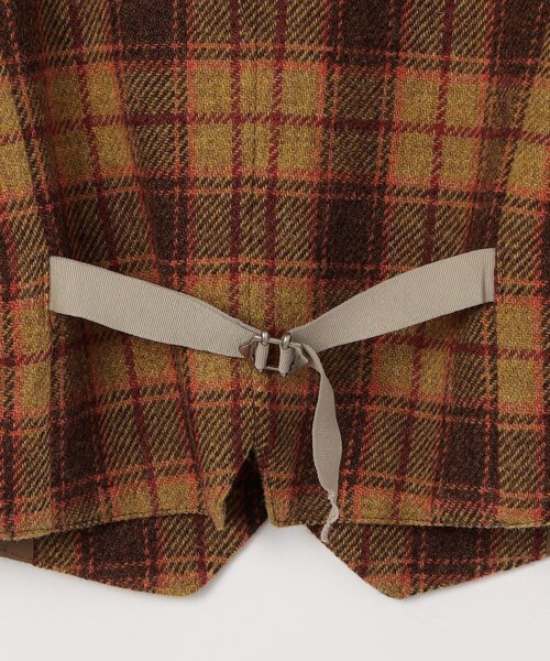 TAGLIATORE(タリアトーレ)の「【別注】TAGLIATORE KLAUS ダブルブレステッド8Bベスト(ベスト・メンズ・ベージュ系その他・50/48/46)」の4枚目の写真