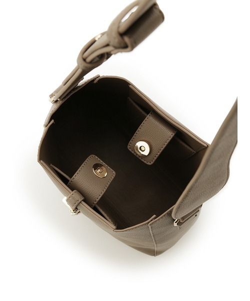 SNIDEL（スナイデル）の「パッドロックトートバッグ（トートバッグ・レディース・ブラック/ベージュ/モカ・FREE）」の8枚目の写真