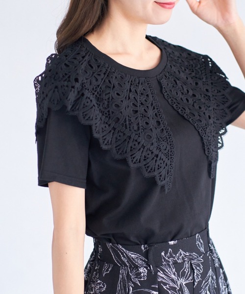 tocco closet(トッコ クローゼット)の「【ZOZO限定】レースカラーTシャツ(Tシャツ/カットソー・レディース・オフホワイト/ブラック・M)」の2枚目の写真
