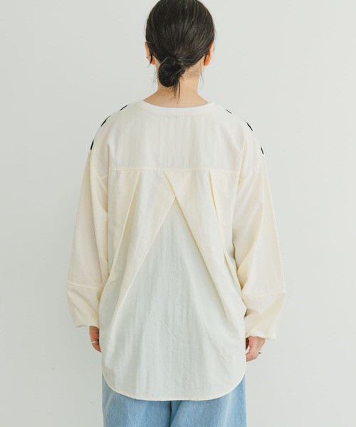 ITEMS URBANRESEARCH(アイテムズ アーバンリサーチ)の「ナイロンドッキングプルオーバー(Tシャツ/カットソー・レディース・グレー系その他/ブラック系その他/ホワイト系その他・FREE)」の12枚目の写真