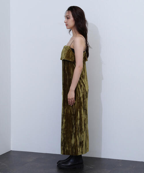 NATURAL BEAUTY BASIC(ナチュラルビューティーベーシック)の「◇ベロアナローキャミワンピース(ワンピース・レディース・ブラウン/オリーブ・MEDIUM)」の17枚目の写真