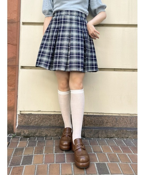 F i.n.t(フィント)の「コットンシアーリブハイソックス/fint(ソックス/靴下・レディース・オフホワイト/グレー・FREE)」の7枚目の写真