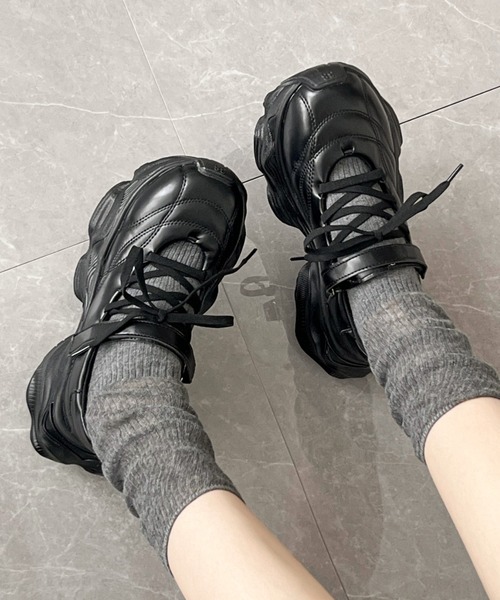 Shoes in Closet（シューズインクローゼット）の「軽量厚底 ボリューミー ストレッチ シューレース メリージェーン スニーカー 938（スニーカー・レディース・ブラック/ブラック×ホワイト・LL/M/XS/S/L）」の14枚目の写真