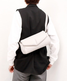 kakatoo | カカトゥ kakatoo / パテッドロールバッグ(ショルダーバッグ)