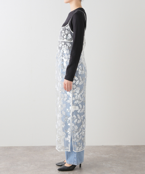 BAUM UND PFERDGARTEN（バウムウンドヘルガーデン）の「【BAUM UND PFERDGARTEN/バウムウンドヘルガーデン】Sequins キャミドレス（ワンピース・レディース・ホワイト・36）」の4枚目の写真