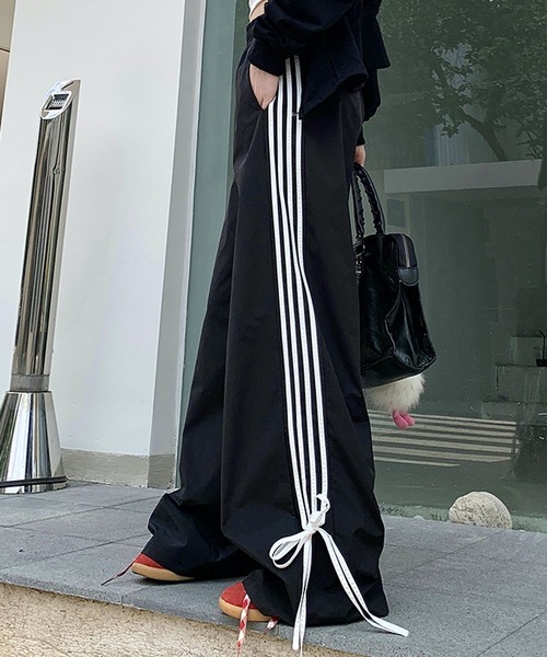 HALEY PESCA（ヘーリーペスカ）の「HALEY PESCA/ルーズデザイン　リボン付きトラックパンツ（スウェットパンツ・レディース・ブラック・LARGE/MEDIUM/SMALL）」の19枚目の写真